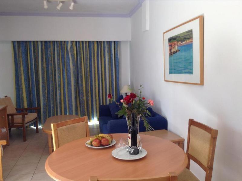 Paphos Gardens Apartment Стая снимка